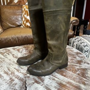 Frye Melissa Trapunto Riding Boot, #76441, Sz. 7.5